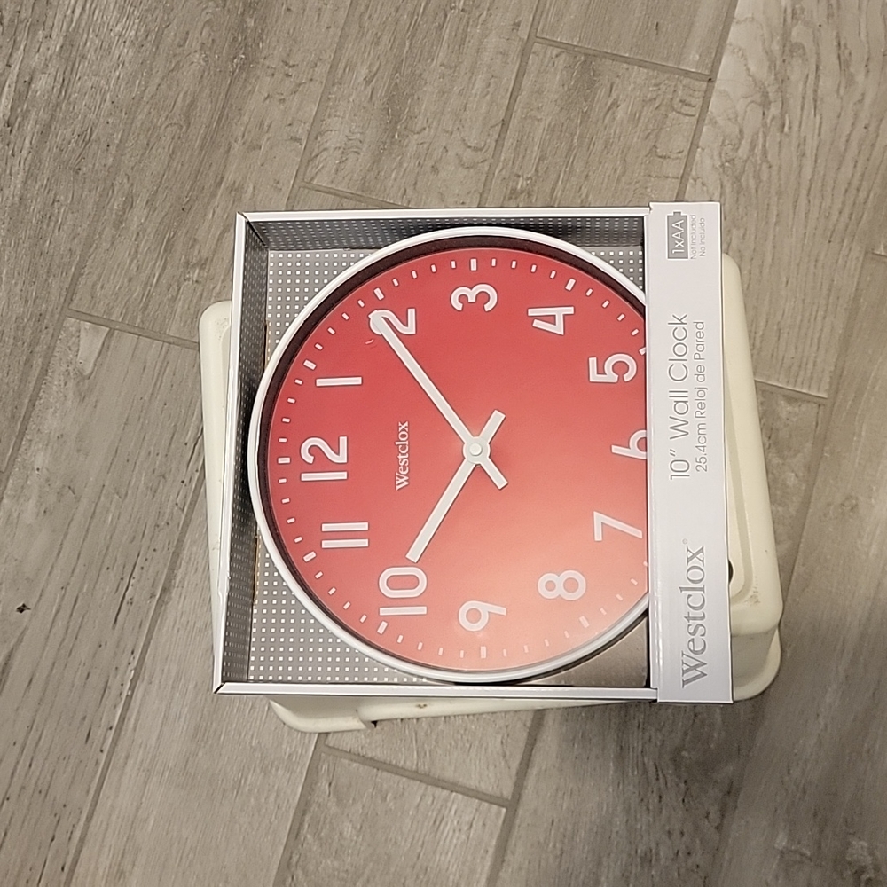 Westclox 10" Wall Clock